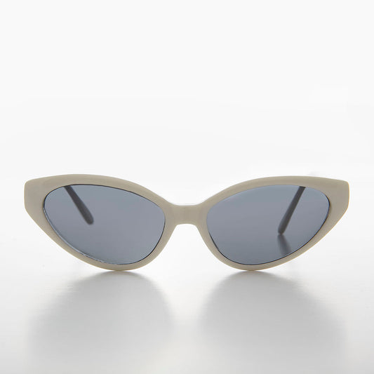 Shallow Lens Extreme Cat Eye Sunglass - Alexa
