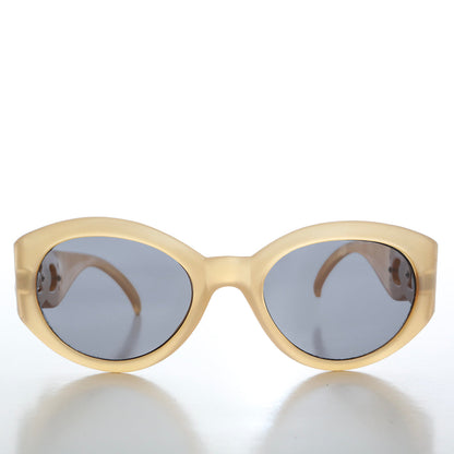 Sophisticated Round Women's Sunglasses - Swans