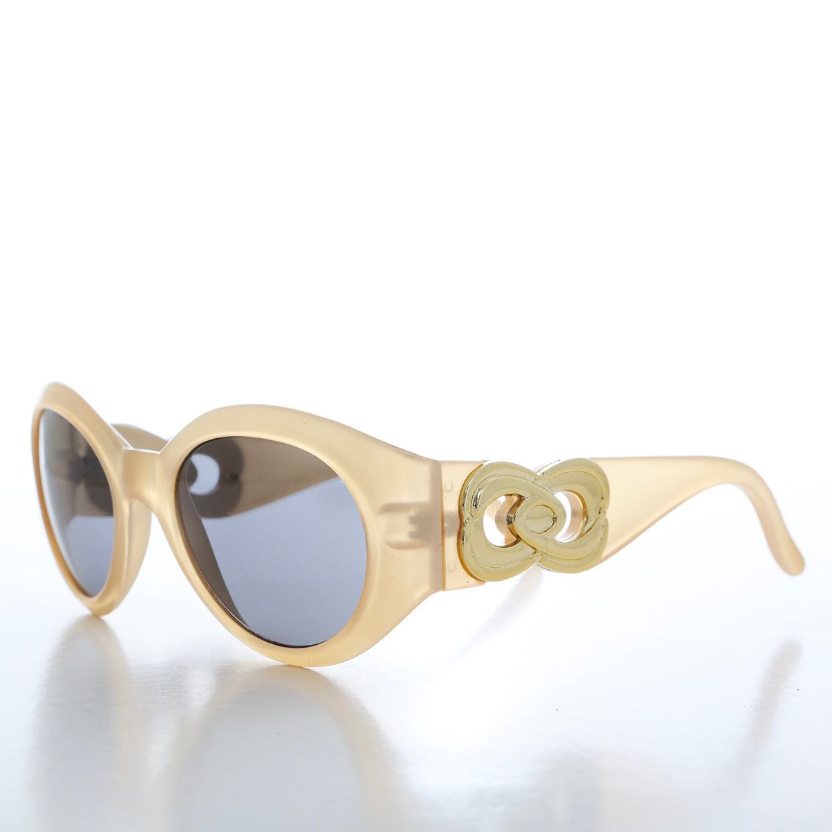 Sophisticated Round Women's Sunglasses - Swans