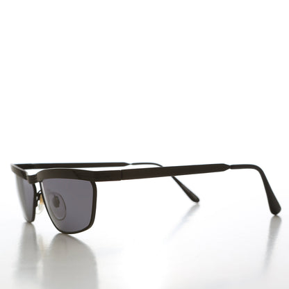 90s Curved Gold Black Frame - Yara